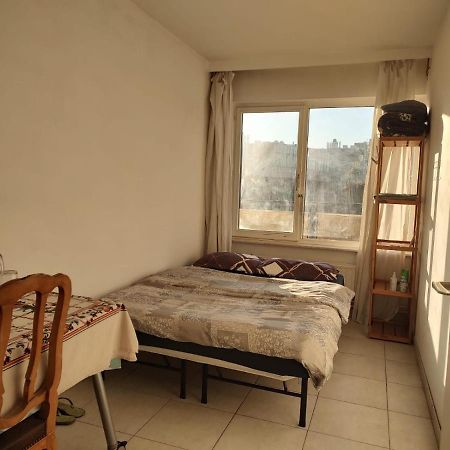 Private Room In An Appartment -Near To Brussel Central With Lift - Not A Hotel المظهر الخارجي الصورة